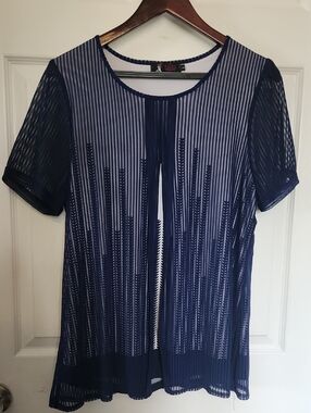 Model France Sheer Layered Short Sleeve Tunic Sz LG